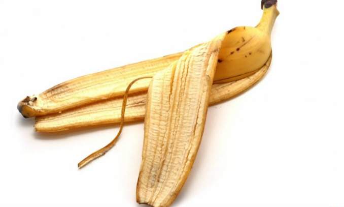 5 Receitas caseiras contra acne e espinhas - casca da banana