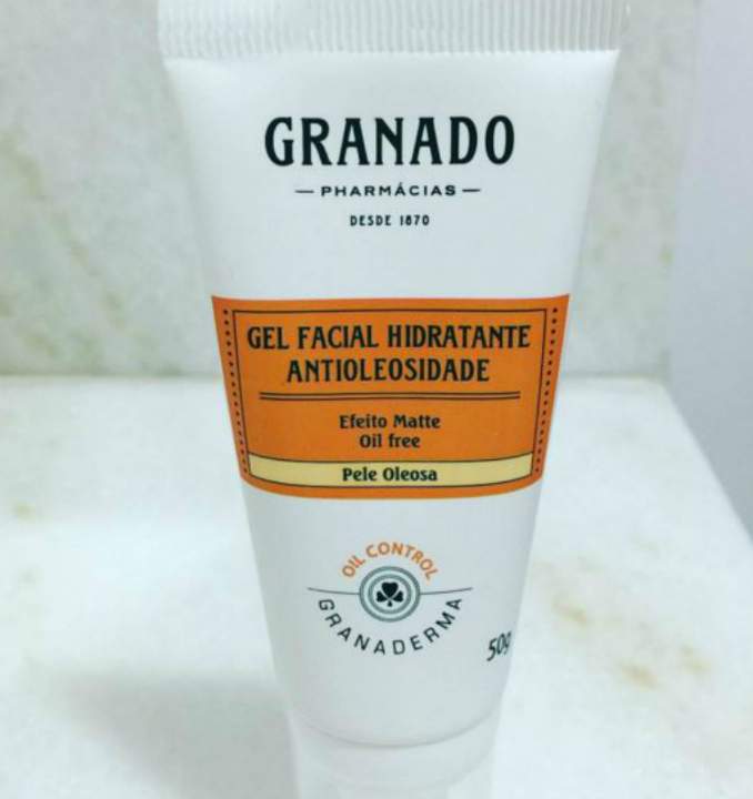 Resenha - Antioleosidade Efeito Matte Granado para pele Oleosa 01